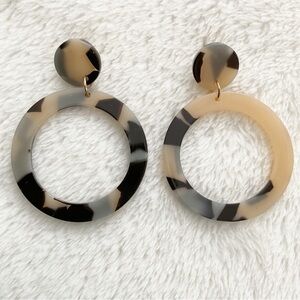 Tortoiseshell Resin Statement Drop Hoop Earrings 2”